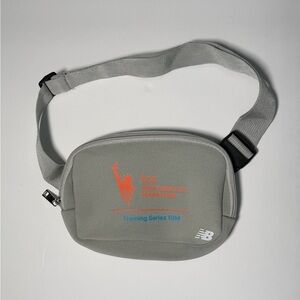 New Balance Gray TCS New York City Marathon Training Series Fanny Pack